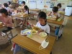 給食の様子