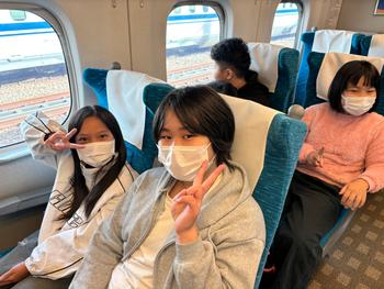 車内にて