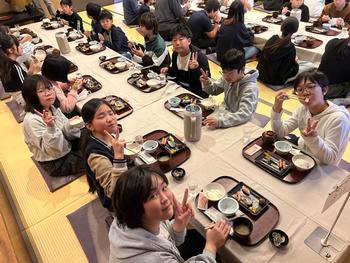 朝食