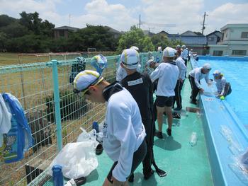 着衣水泳