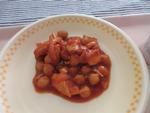 鶏とひよこ豆のトマトソース和え