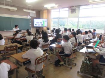 全校朝会