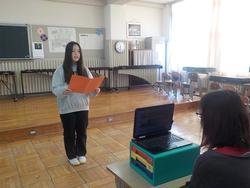 3学期頑張りたいことを発表する6年生代表