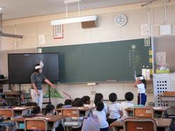 登場人物になりきって考える児童