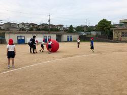 大玉転がし