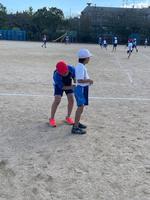 3年生を助ける4年生