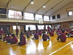 全校朝会