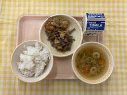 給食