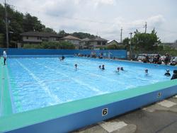 着衣水泳