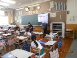 1年タブレット開始