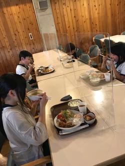 夕食