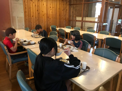 朝食の様子2