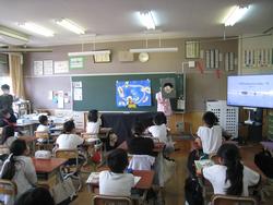 聞いている様子2