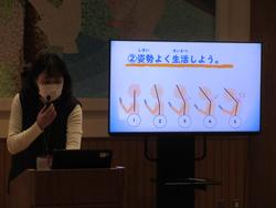 生活目標の話をしている様子