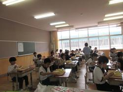 給食