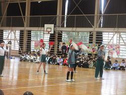 応援団の姿再現