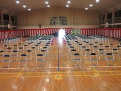準備後体育館
