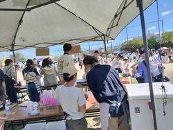 店のおしごとがんばるみどりっ子