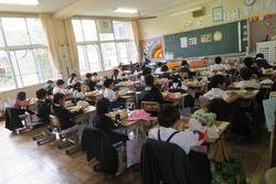 給食