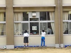 愛校作業