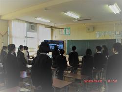 全校朝会