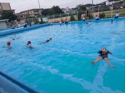 着衣水泳