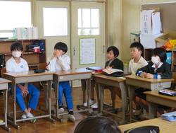 代表委員会の様子