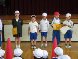 学校たんけん開始前の様子