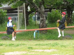 昼休みの外遊び
