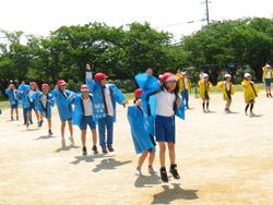 3・4年生表現演技の練習