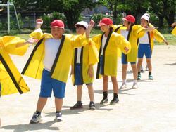 3・4年生表現演技の練習