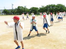 3・4年生表現演技の練習
