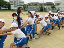 5・6年生綱引きの練習