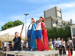 応援合戦の様子