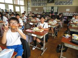 給食の様子
