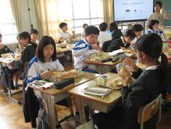 給食の様子
