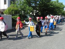 環境体験学習に出発