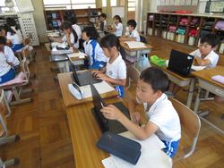 3年生環境体験学習新聞づくり