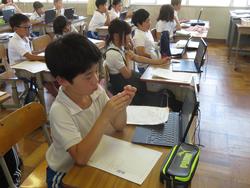 3年生環境体験学習新聞づくり