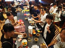 昼食の様子