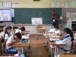 4年生外国語活動