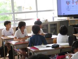 4年生外国語活動