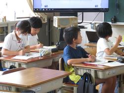 4年生外国語活動