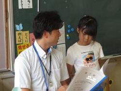 3年生通知表手渡し