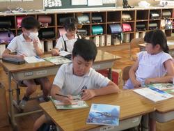 3年生学級活動の様子
