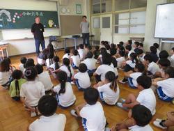 警察の方の講話
