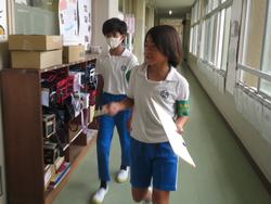 校内安全パトロールの様子