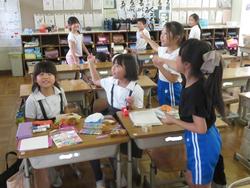 校内安全パトロールの様子