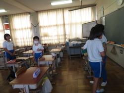校内安全パトロールの様子