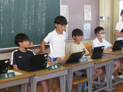 代表委員会の様子
